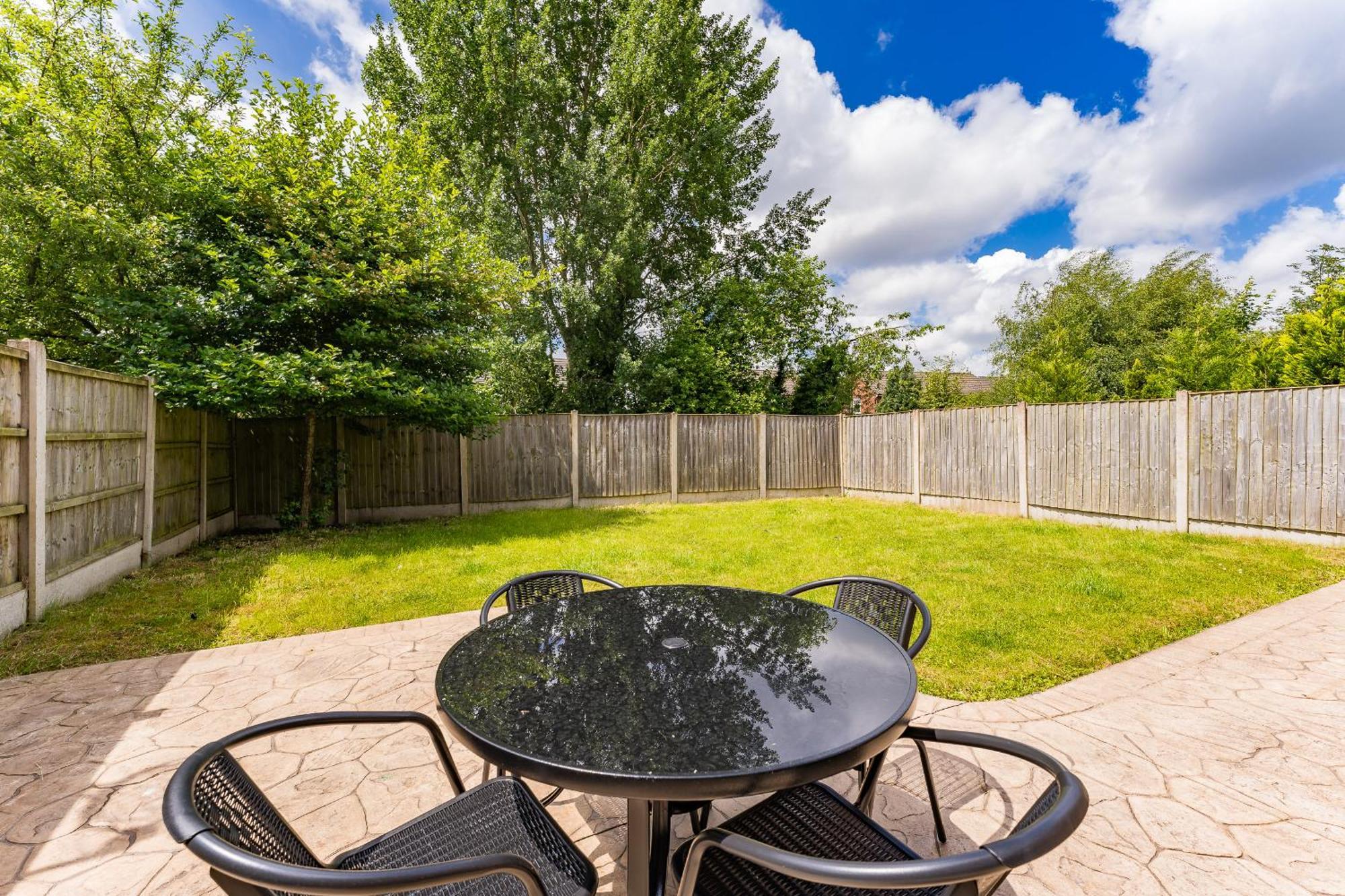 Brook Meadow House, 4 Bed House, Manchester Astley  Екстериор снимка